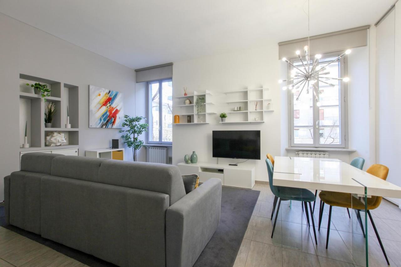 Modern Apartment Close To Shopping District Milán Exterior foto
