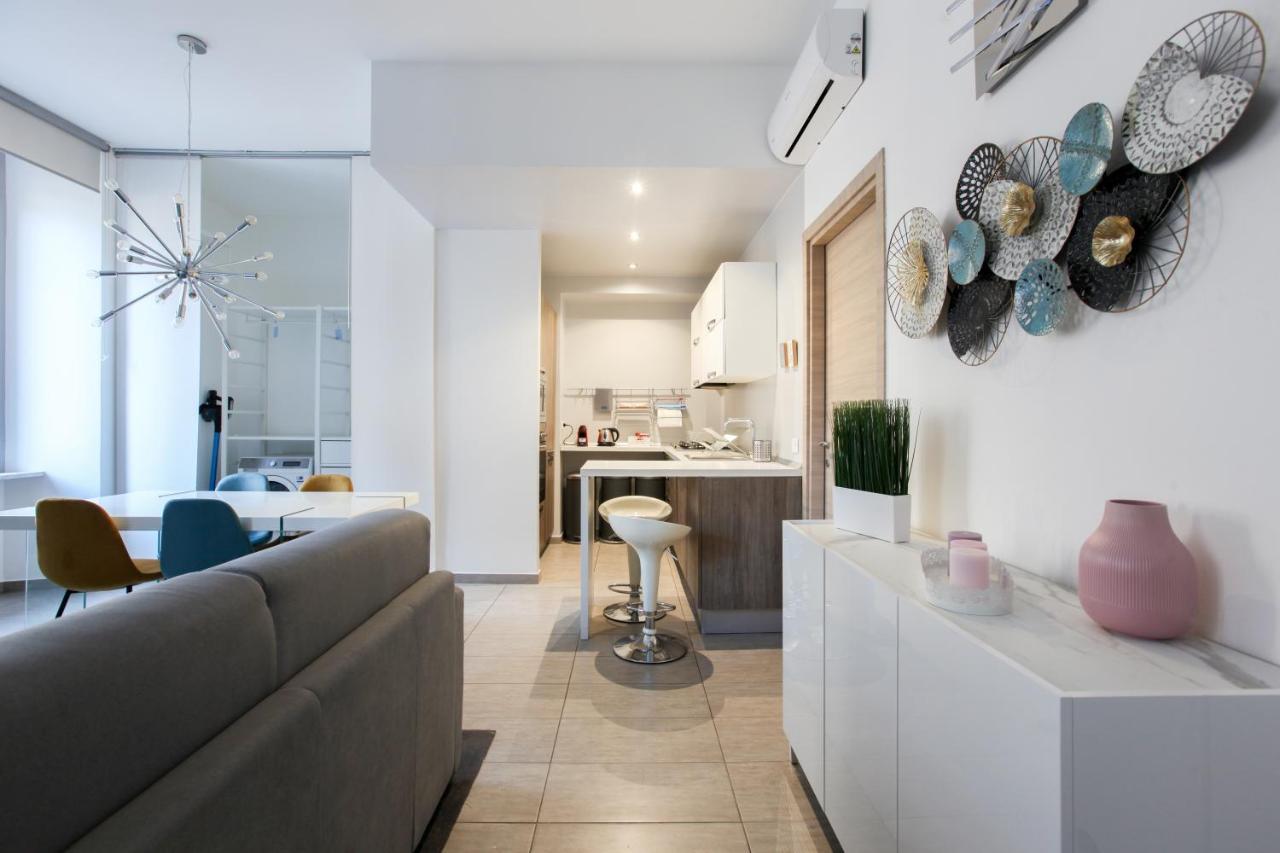 Modern Apartment Close To Shopping District Milán Exterior foto