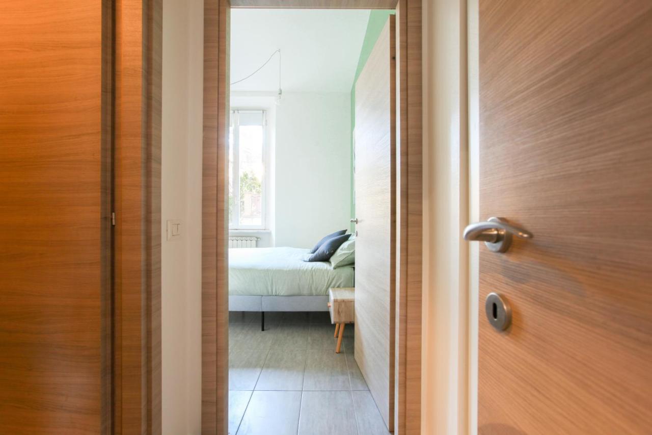Modern Apartment Close To Shopping District Milán Exterior foto